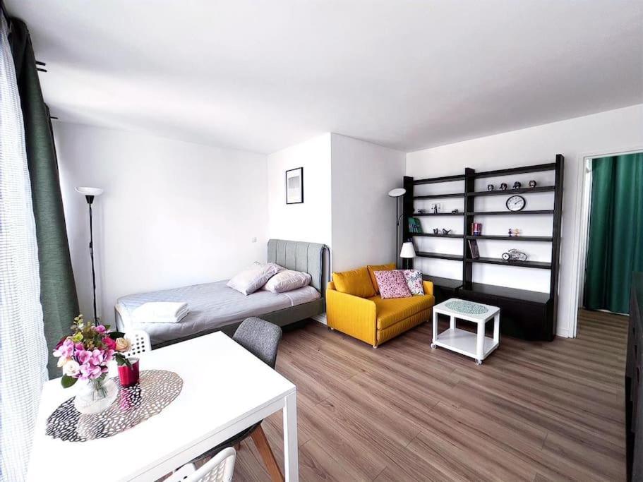 15 Confortable 5 Minute Metro Balard Apartamento *
